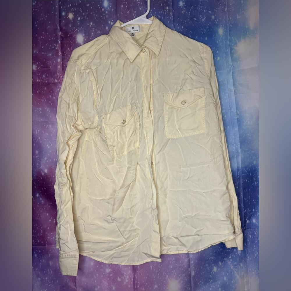 Socialite button down shirt 🛍